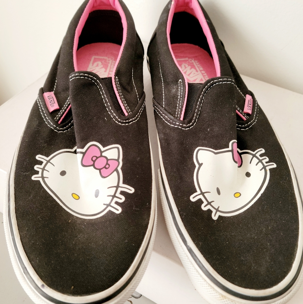 Hello Kitty Vans - Picture 9 of 10